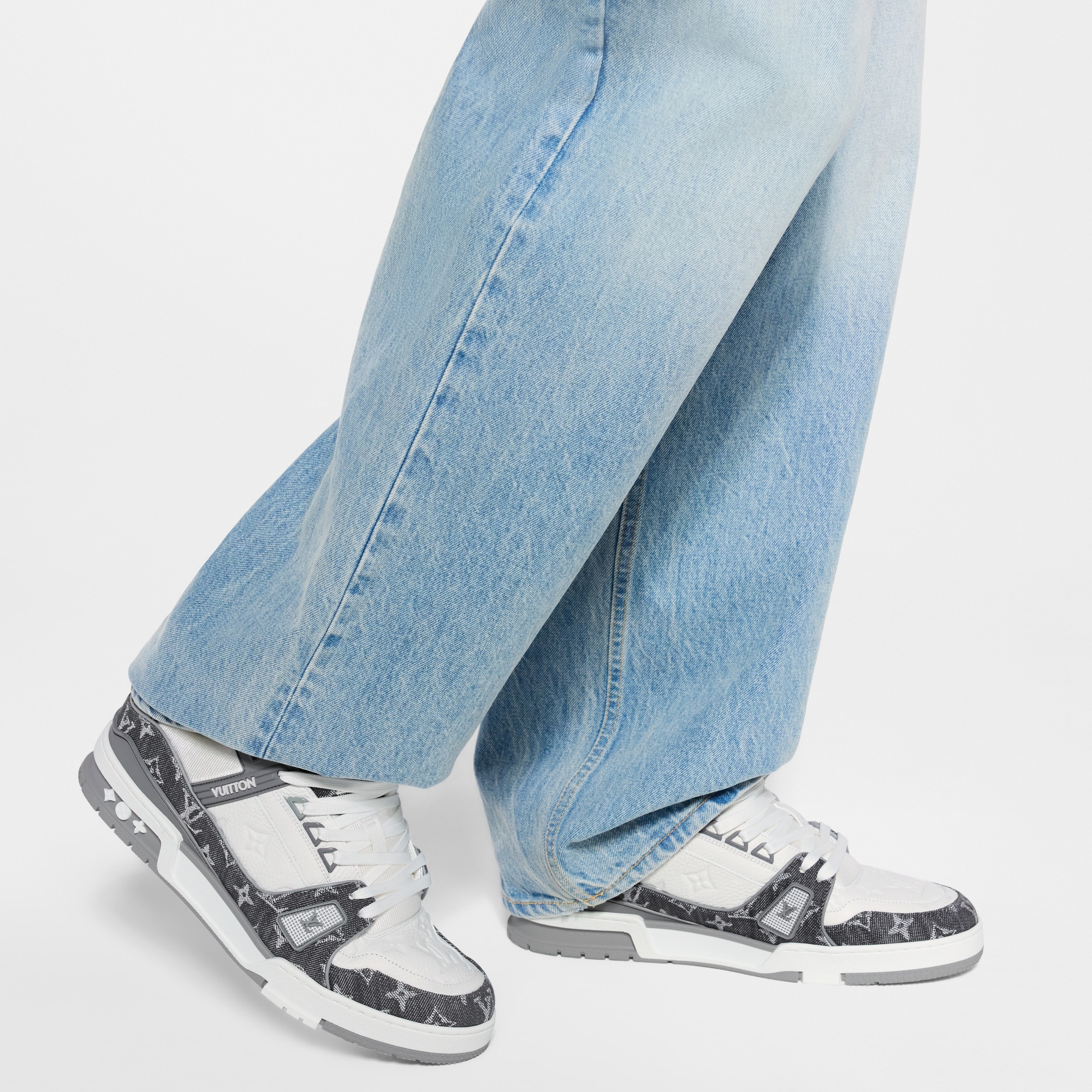 LV Trainer - Luxury Grey | LOUIS VUITTON